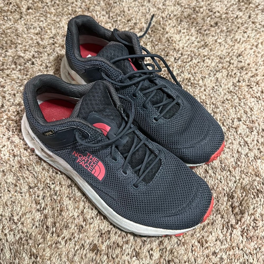 Used North Face Gore-Tex size 8.5